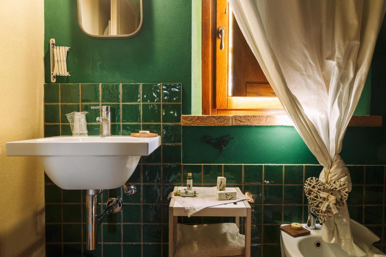 アッバディーア・ディ・モンテプルチャーノ L'Orto Di Panza Bed & Breakfast エクステリア 写真
